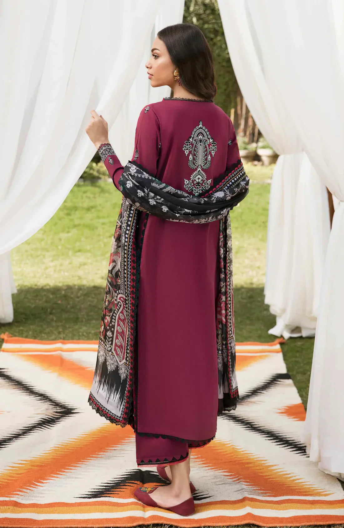 BATIK -3PC LAWN EMBROIDERED WITH COTTON SILK PTINT DUPATTA