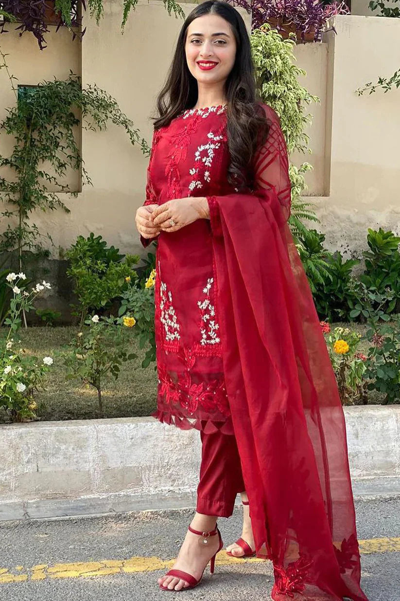 AZURE- ORGANZA HEAVY EMBROIDERED SHIRT WITH ORGANZA EMBROIDERED DUPATTA AND LAWN INNER