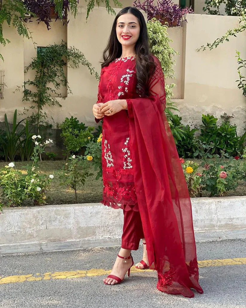 AZURE- ORGANZA HEAVY EMBROIDERED SHIRT WITH ORGANZA EMBROIDERED DUPATTA AND LAWN INNER